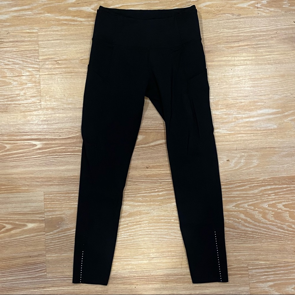 Lululemon cropped black leggings with pockets